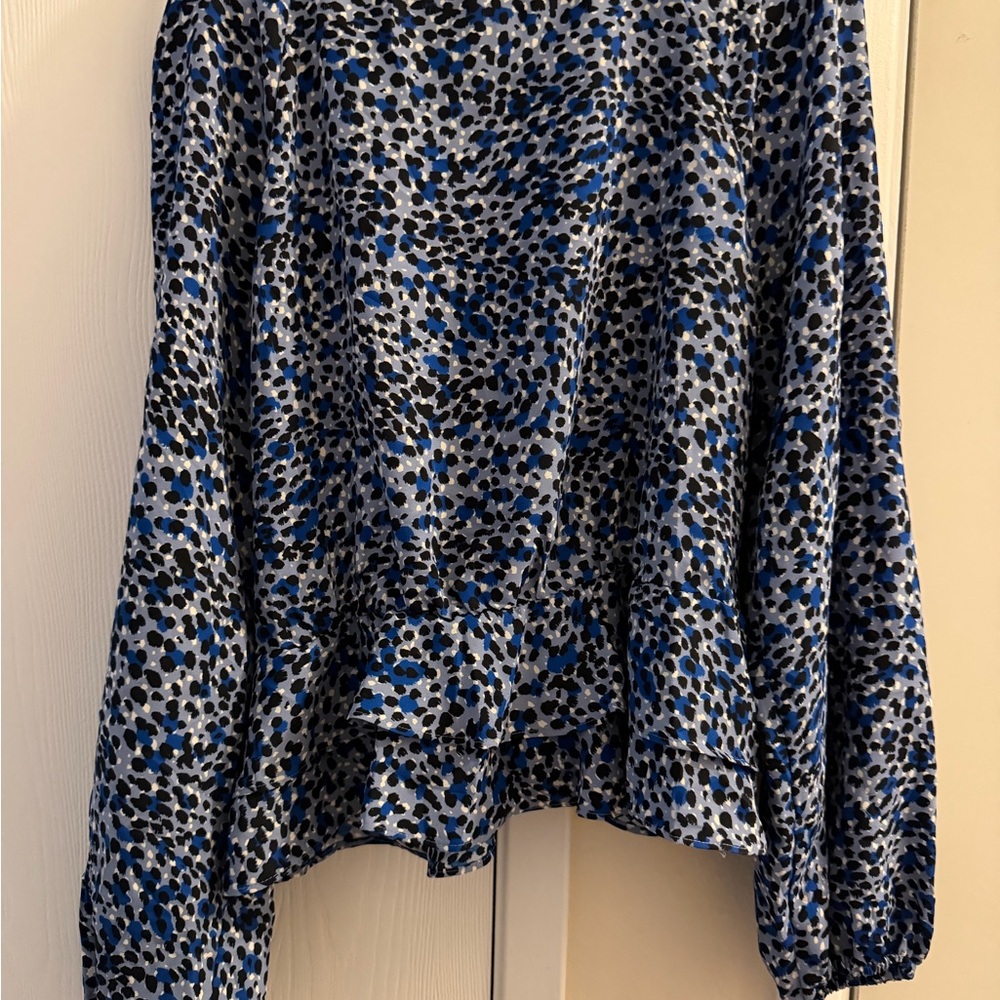 Express Multicolor Patterned Blouse - Picture 3 of 3